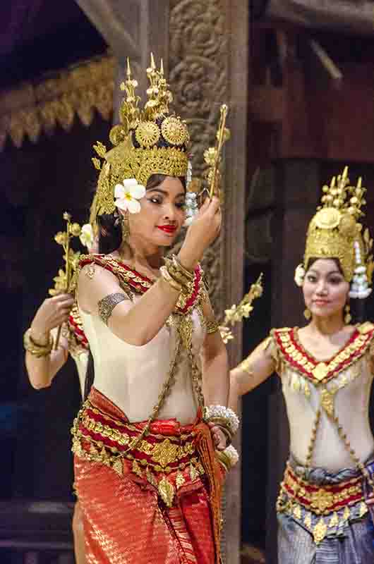 70 - Camboya - Siem Reap - danzas tradicionales